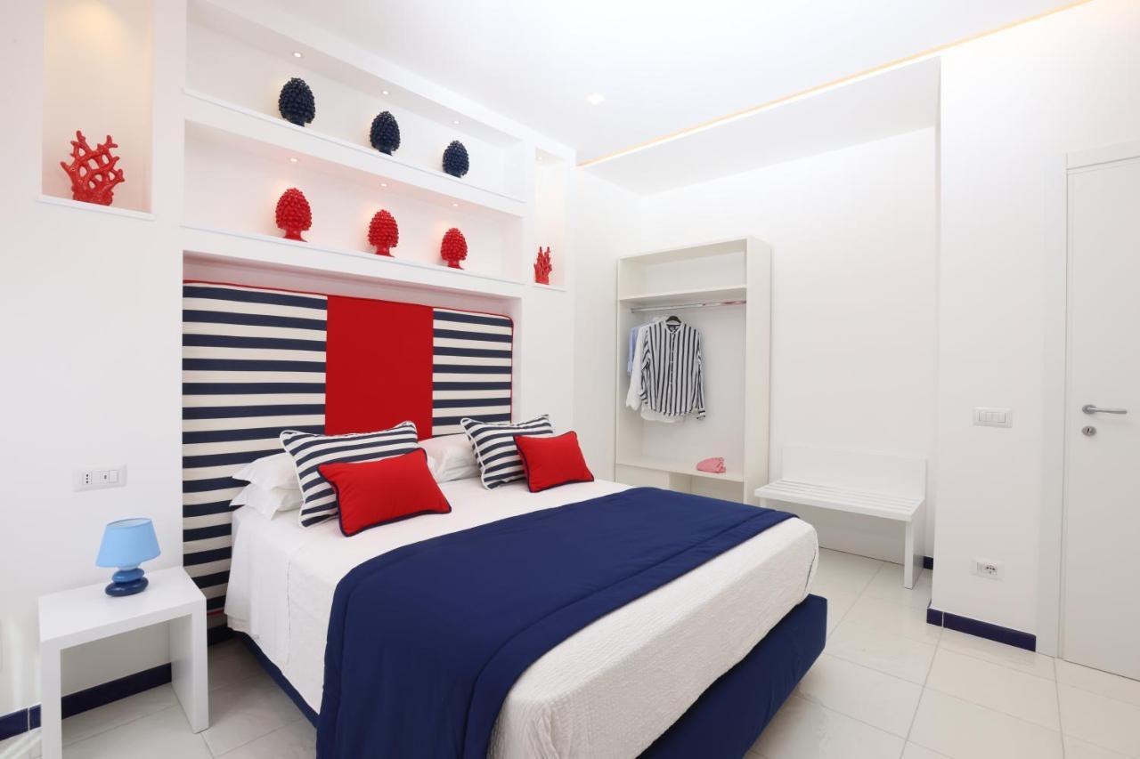 Yourhome - Blu Oltre Sorrento Bagian luar foto
