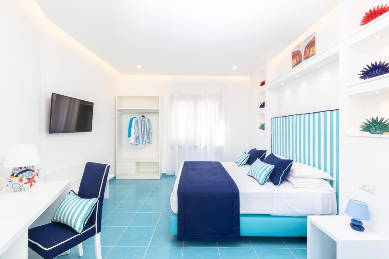 Yourhome - Blu Oltre Sorrento Bagian luar foto