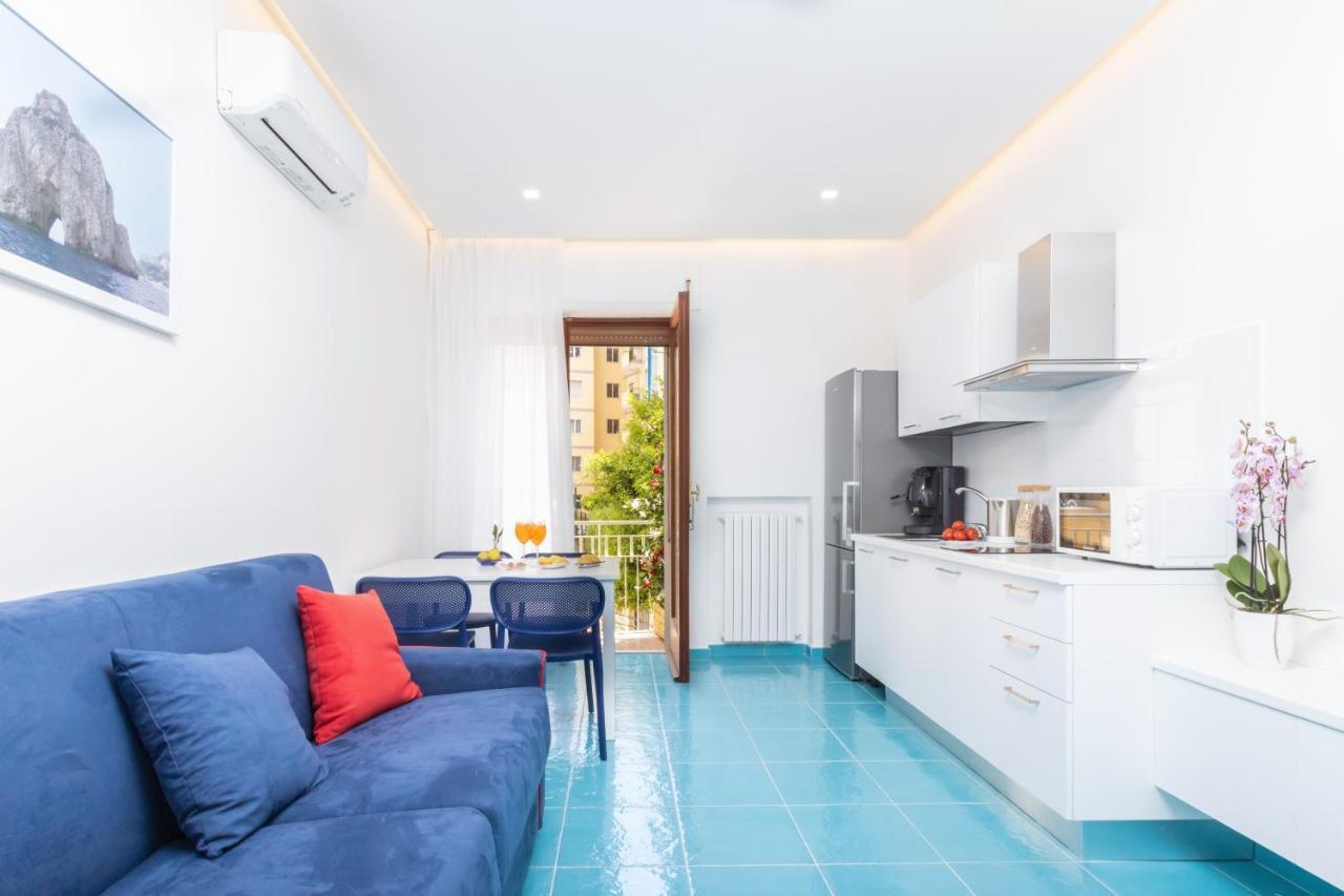 Yourhome - Blu Oltre Sorrento Bagian luar foto